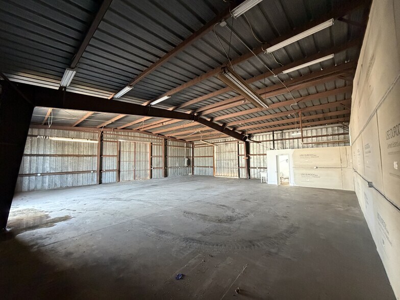 More Photos Of 11050 70th Ave, Seminole Warehouse For Sale