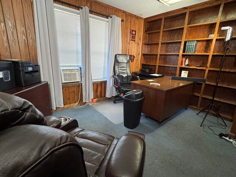 More Photos Of 201 Short St, Kingstree Office Residential For Sale