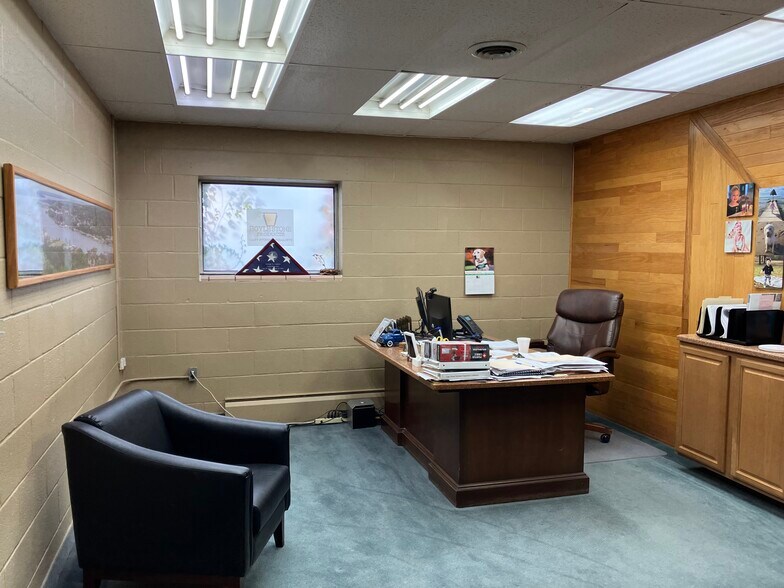 More Photos Of 173 Sassafras St, Millington Cement Gravel Plant For Sale