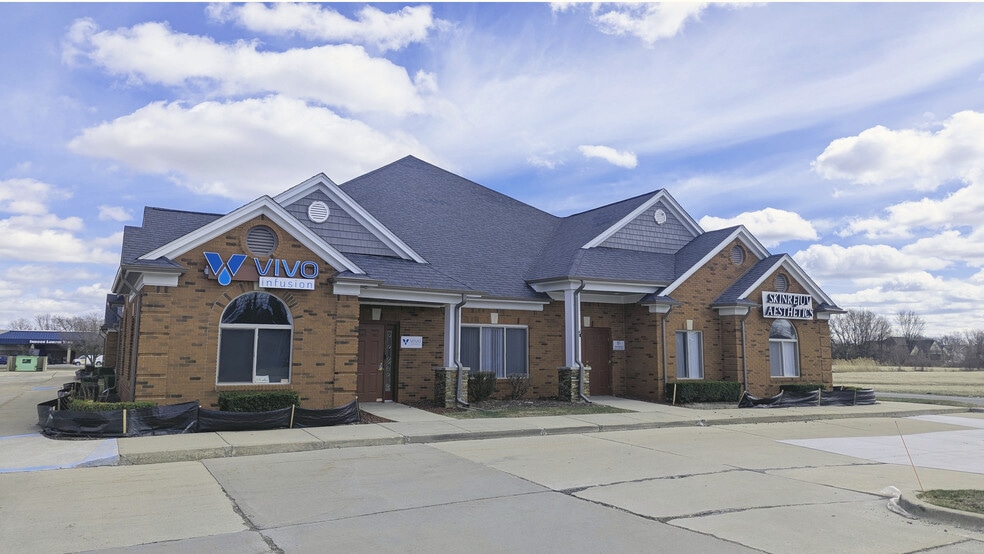 More Photos Of 44720 Hayes Rd, Clinton Township Medical For Lease