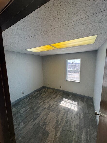 More Photos Of 19220 Lorain Rd, Fairview Park Medical For Lease