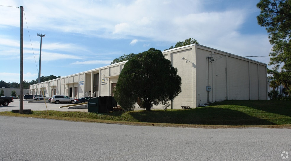More Photos Of 3028 Mercury Rd, Jacksonville Warehouse For Lease