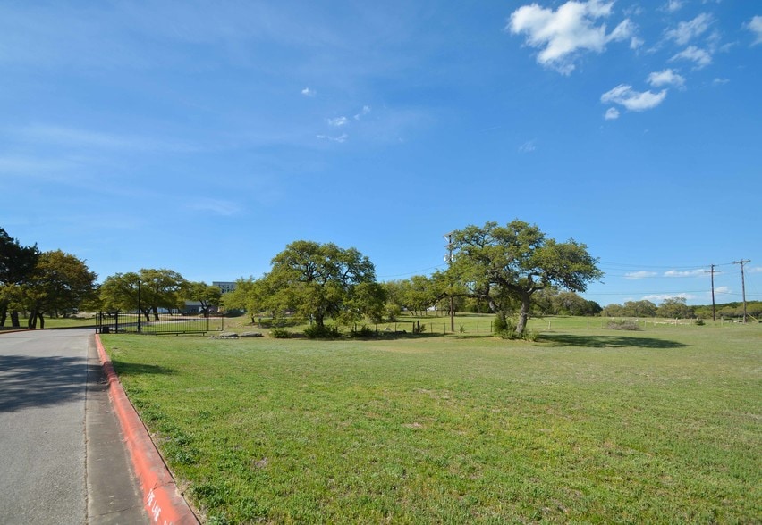 More Photos Of 11210 W Highway 290, Austin Manufacturing For Lease