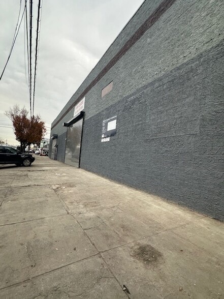 More Photos Of 410 Faile St, Bronx Warehouse For Lease