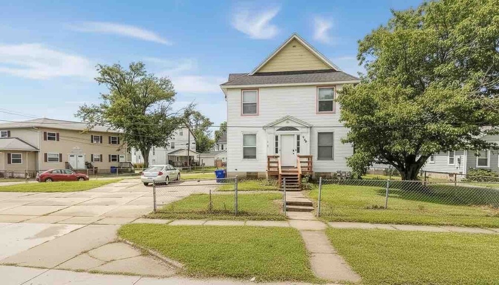 Primary Photo Of 1269 4th Ave SE, Cedar Rapids Multifamily For Sale