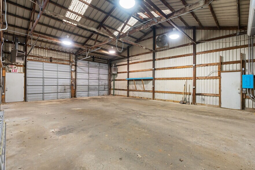 More Photos Of 2200 Sciaaca Rd, Spring Office For Sale