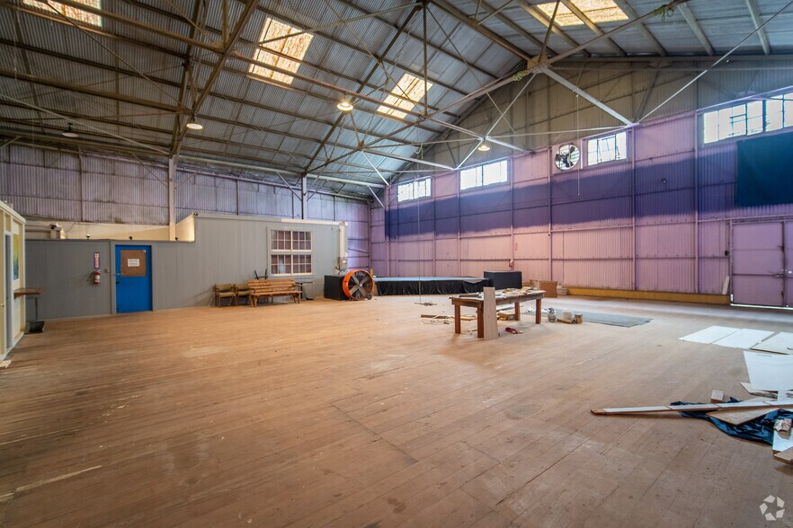 More Photos Of 138 Kamehameha Ave, Hilo Storefront For Sale