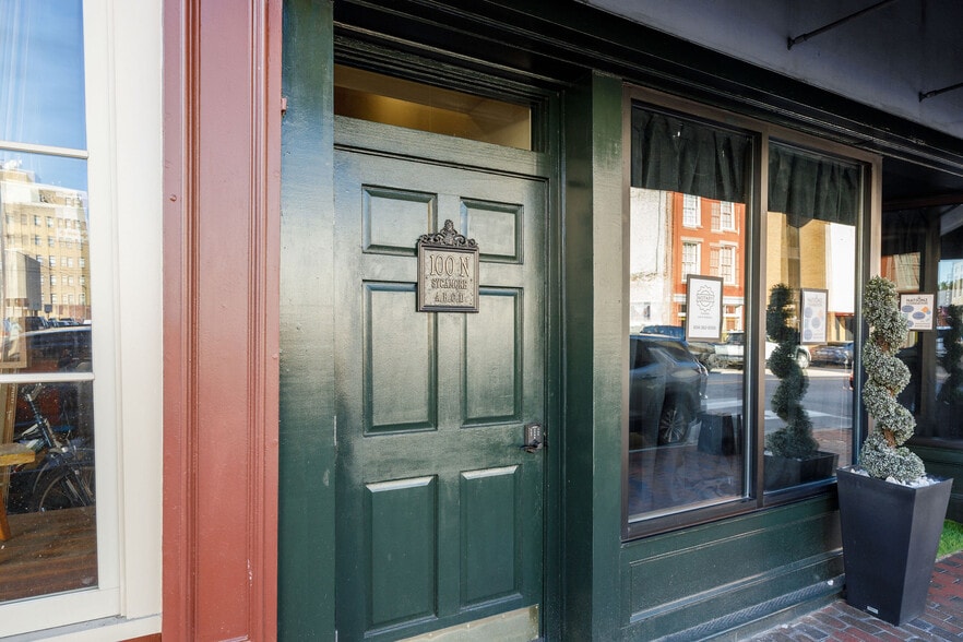More Photos Of 100 N Sycamore St, Petersburg Storefront Retail Residential For Sale