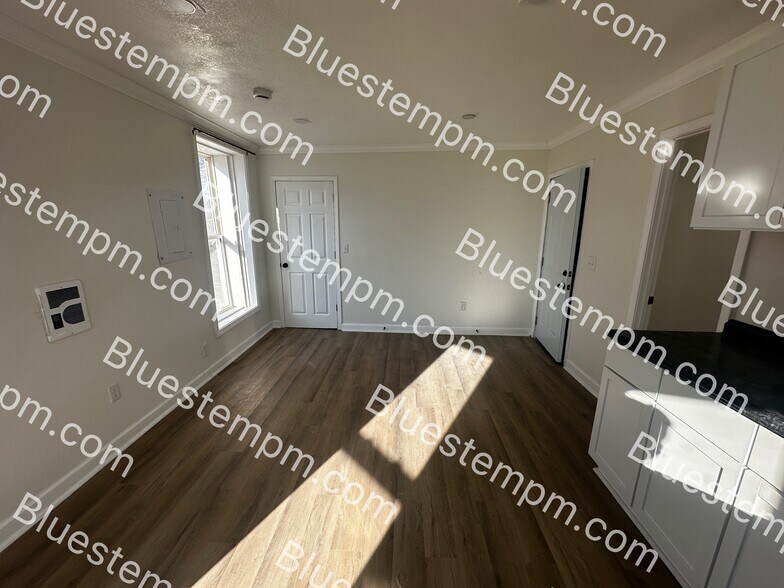 More Photos Of 1115 Felix St, Saint Joseph Apartments For Sale