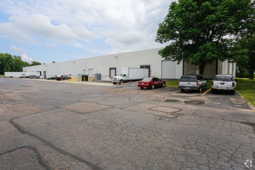 More Photos Of 2152-2162 Heller Dr, Beavercreek Warehouse For Lease