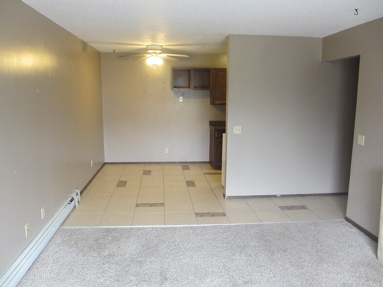 More Photos Of 600 Burton Ln, Fairmont Apartments For Sale