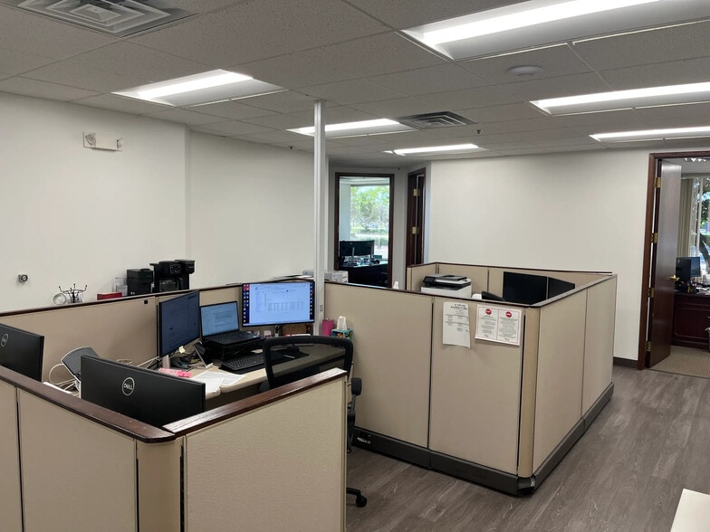 More Photos Of 12900 Hall Rd, Sterling Heights Office For Lease