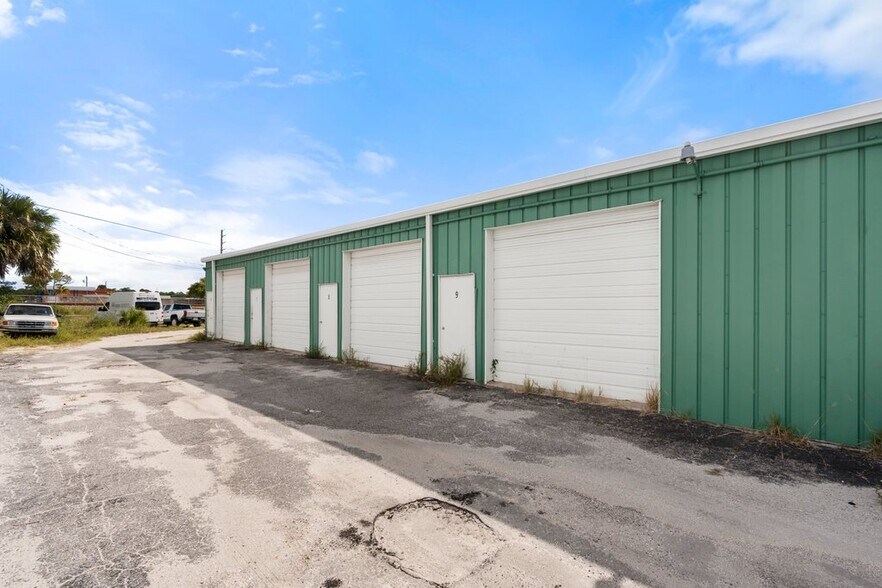 More Photos Of 1620 Cypress Dr, Jupiter Warehouse For Sale