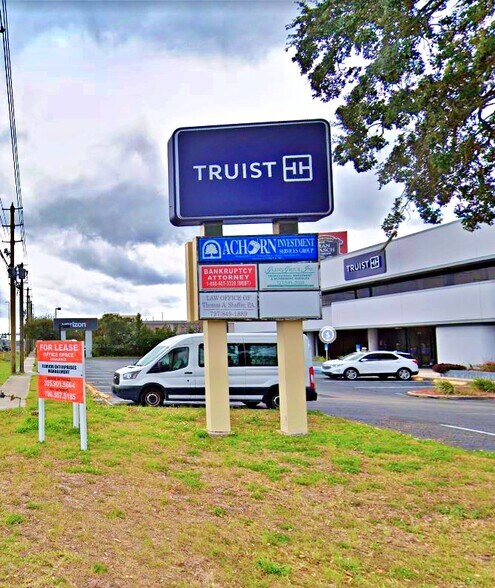 More Photos Of 9501 US Highway 19, Port Richey Office For Sale