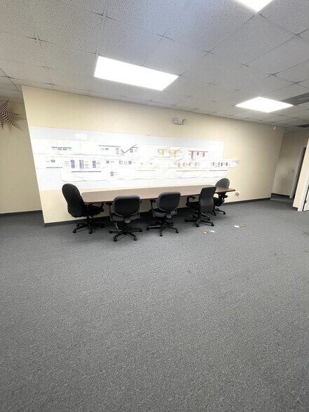 More Photos Of 2443 St Johns Bluff Rd S, Jacksonville Service For Sale