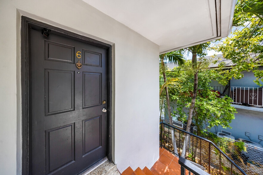 More Photos Of 1021 NW 5th St, Miami Apartments For Sale