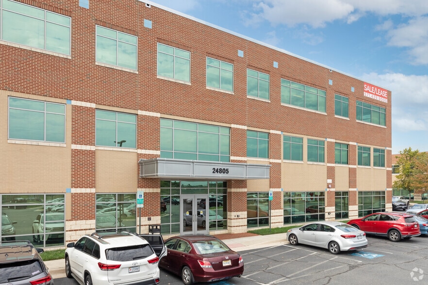 More Photos Of 24805 Pinebrook Rd, Chantilly Medical For Lease