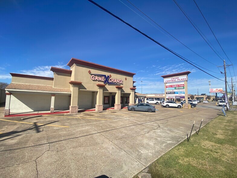 More Photos Of 3500-3536 FM 365, Nederland Unknown For Lease