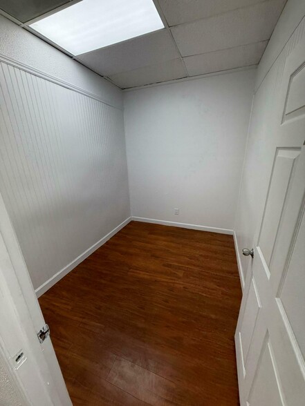 More Photos Of 5100-5130 S State Road 7, Fort Lauderdale General Retail For Lease