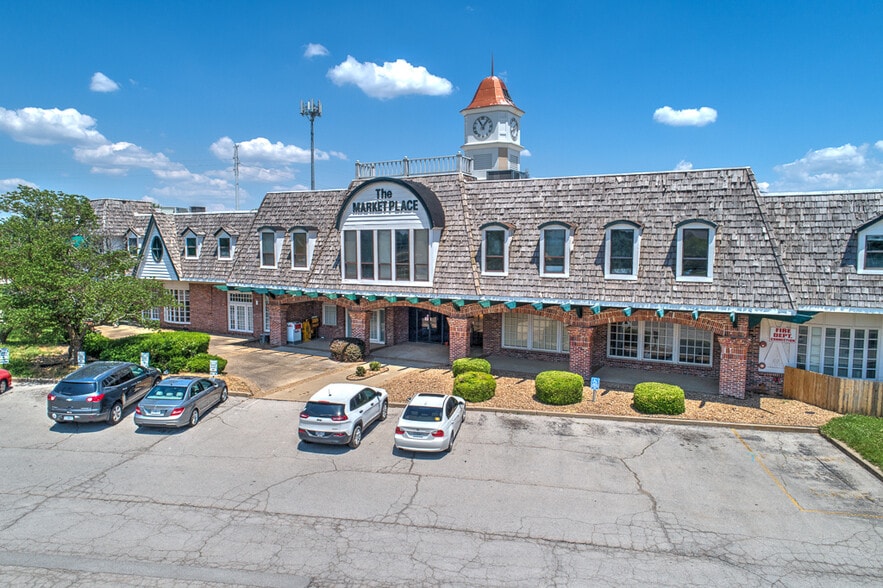 More Photos Of 1600 Heritage Lndg, Saint Charles Office For Lease