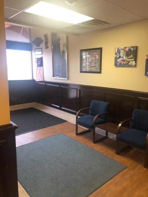 More Photos Of 1001 S Division Ave, Grand Rapids Office For Lease