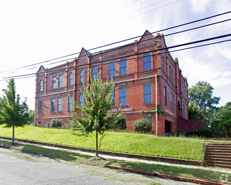 More Photos Of 506 Sayre St, Montgomery Office For Sale