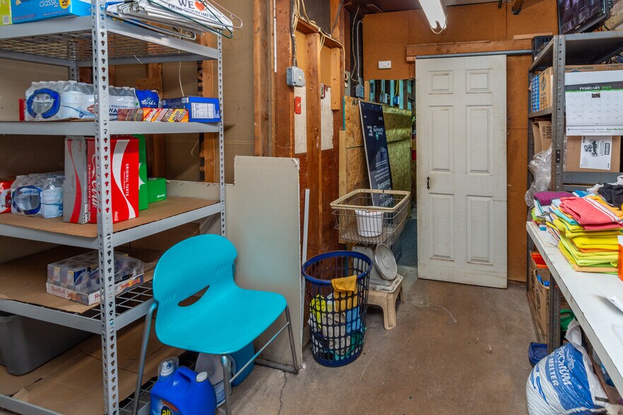 More Photos Of 99 S Main St, Lambertville Storefront For Sale