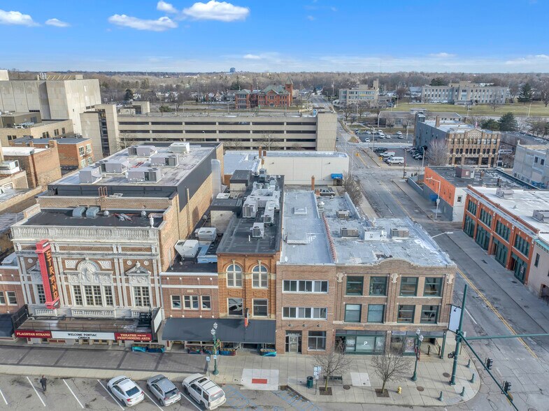 More Photos Of 6 N Saginaw St, Pontiac Storefront Retail Residential For Sale