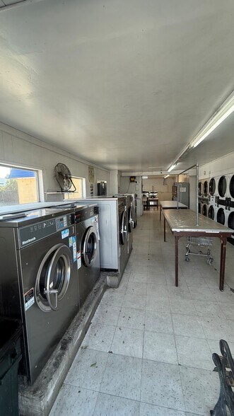 More Photos Of 1251 Switzler Ave, Umatilla General Retail For Sale