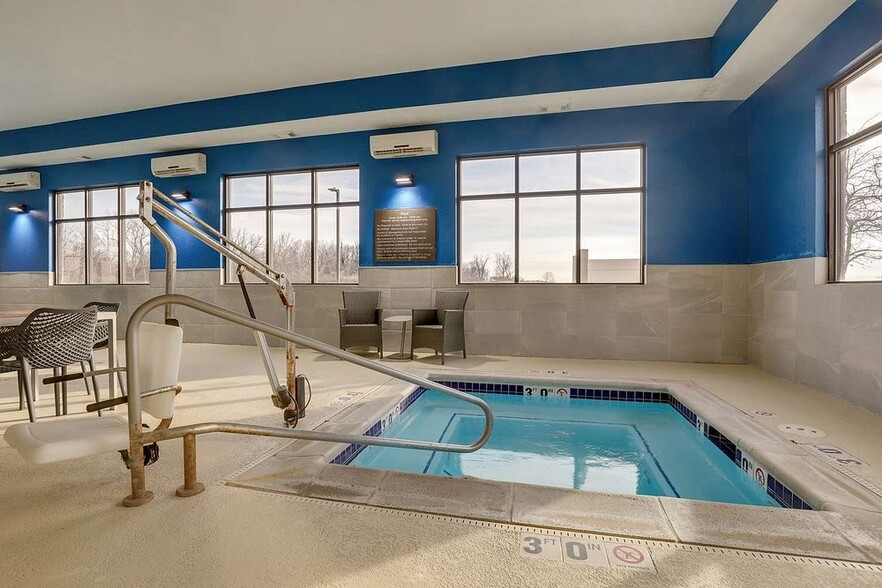 More Photos Of 5723 Heritage Crossing Dr, Glen Carbon Hotel For Sale