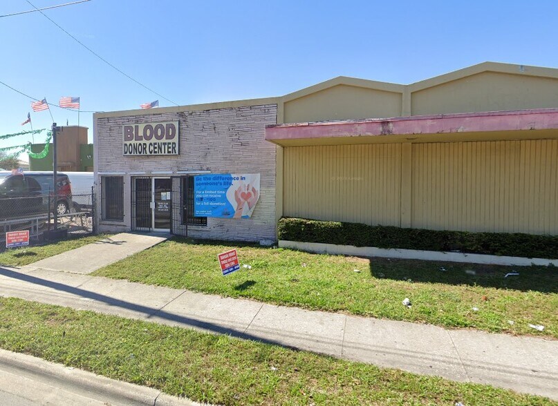 More Photos Of 9360 NW 27th Ave, Miami Freestanding For Lease