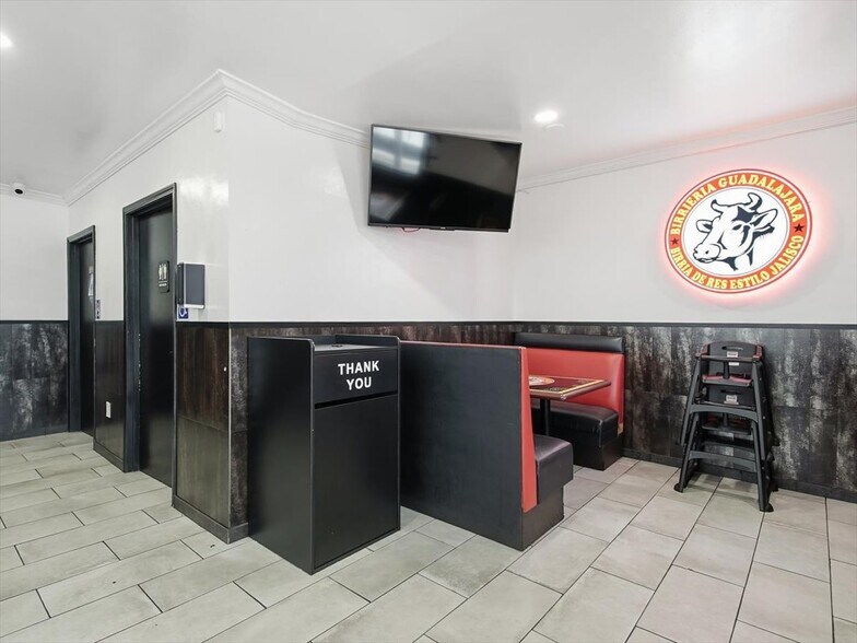 More Photos Of 11919 Garfield Ave, South Gate Restaurant For Sale