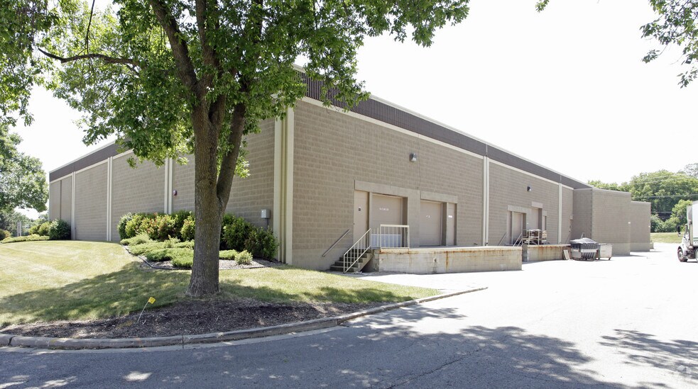 More Photos Of 6575-6637 N Sidney Pl, Glendale Unknown For Lease