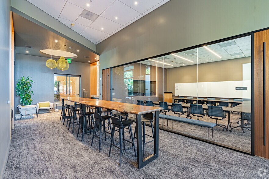 More Photos Of 1901 S Bascom Ave, Campbell Unknown For Lease