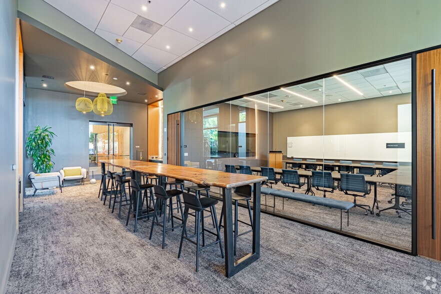 More Photos Of 1999 S Bascom Ave, Campbell Office For Lease