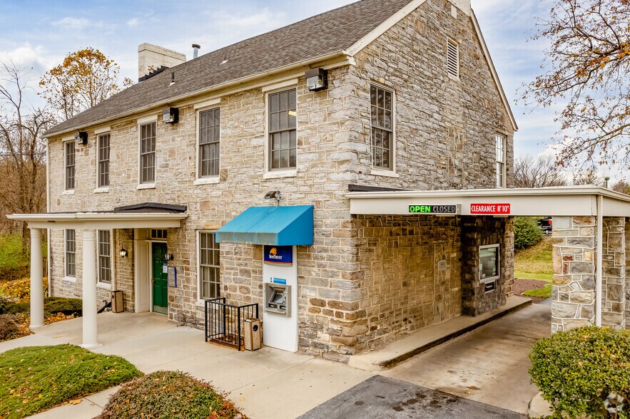 More Photos Of 1700 Rosemont Ave, Frederick Bank For Sale