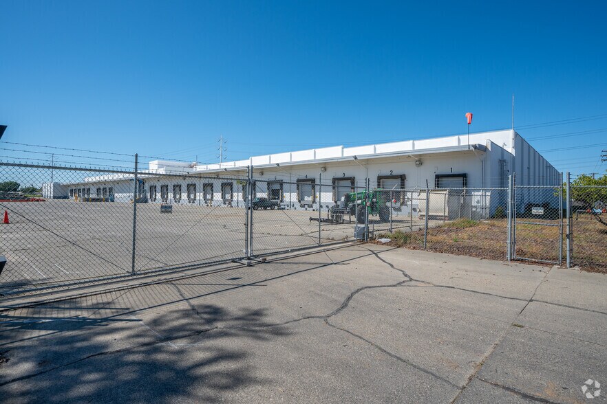 More Photos Of 3100 52nd Ave, Sacramento Refrigeration Cold Storage For Sale