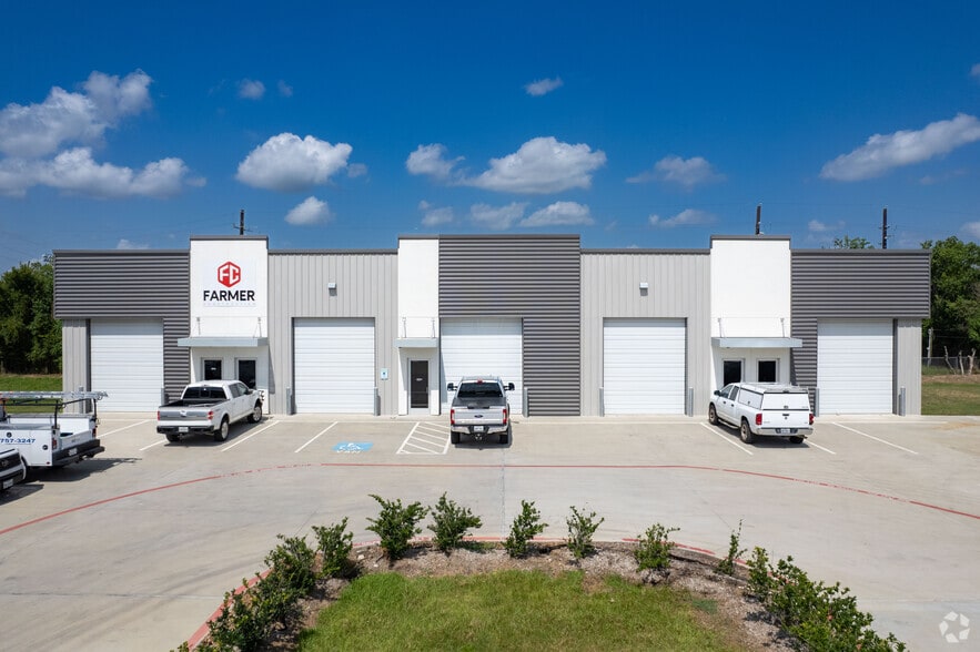 More Photos Of 18903 Hamish Rd, Tomball Unknown For Lease