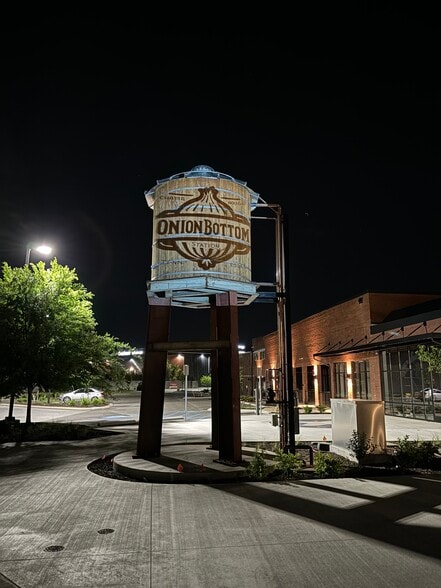 More Photos Of 812 E 12th St, Chattanooga Distribution For Lease