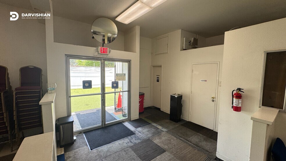 More Photos Of 5723 Atlantic Ave, Long Beach Storefront For Lease