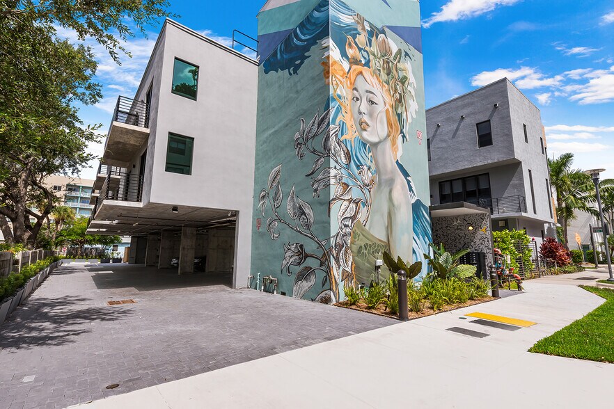More Photos Of 637 NE 4th Ave, Fort Lauderdale Apartments For Sale