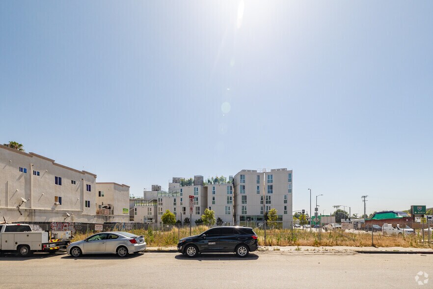 More Photos Of 311 W Imperial Hwy, Los Angeles Land For Sale