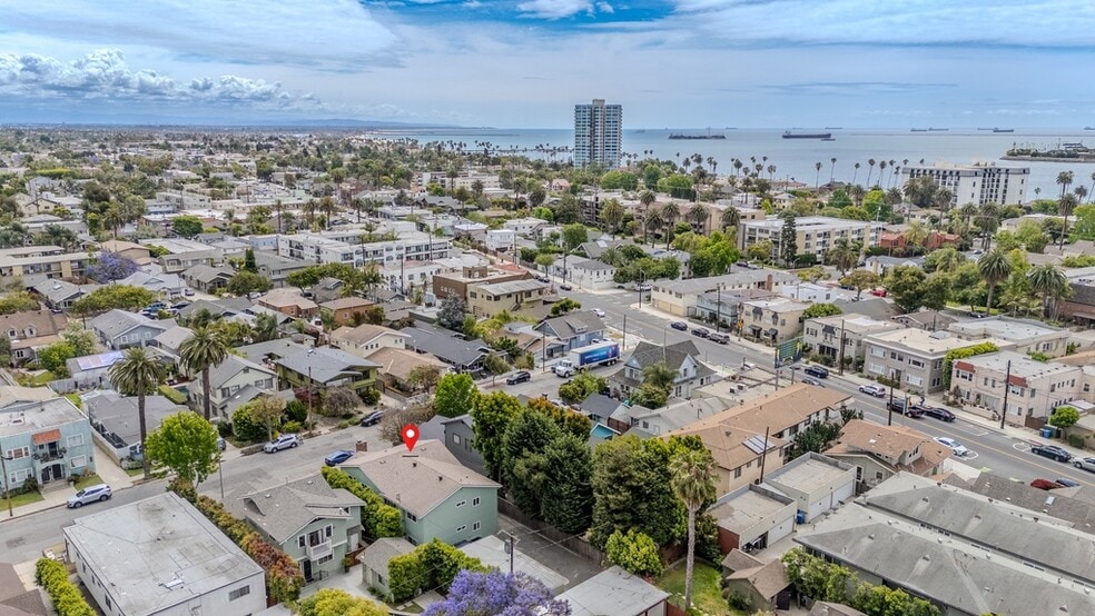 More Photos Of 241 Lindero Ave, Long Beach Apartments For Sale