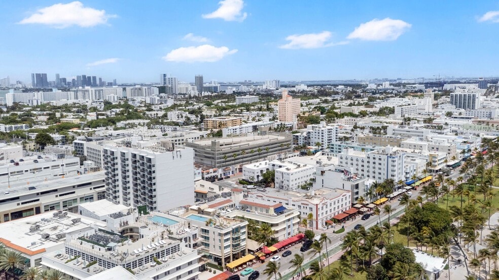 More Photos Of 524 Ocean Dr, Miami Beach Hotel For Sale