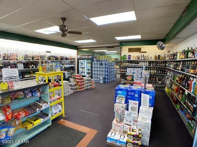 More Photos Of 502 S Division Ave, Cavalier Hotel For Sale