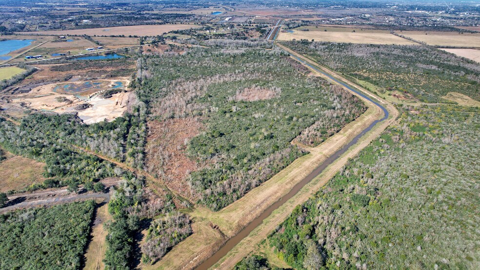 More Photos Of 10 FM 2403, Alvin Land For Sale