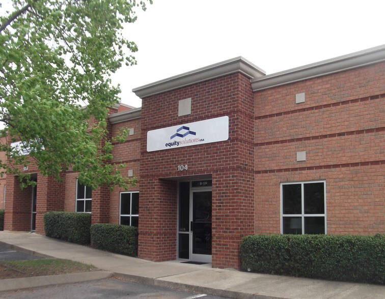 More Photos Of 256 Seaboard Ln, Franklin Medical For Sale