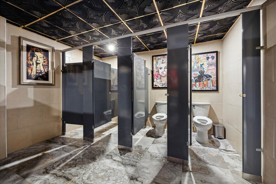 More Photos Of 2154 Bridge St, Philadelphia General Retail For Sale