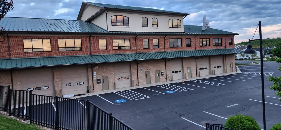 Primary Photo Of 1902 Back Acre Cir, Mount Airy Office For Lease