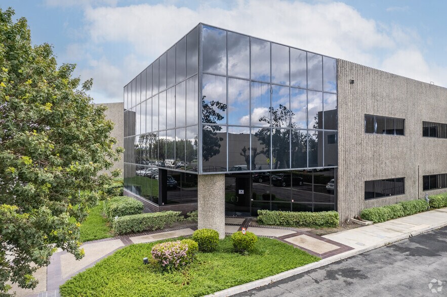 More Photos Of 2692-2696 Dow Ave, Tustin Light Manufacturing For Sale